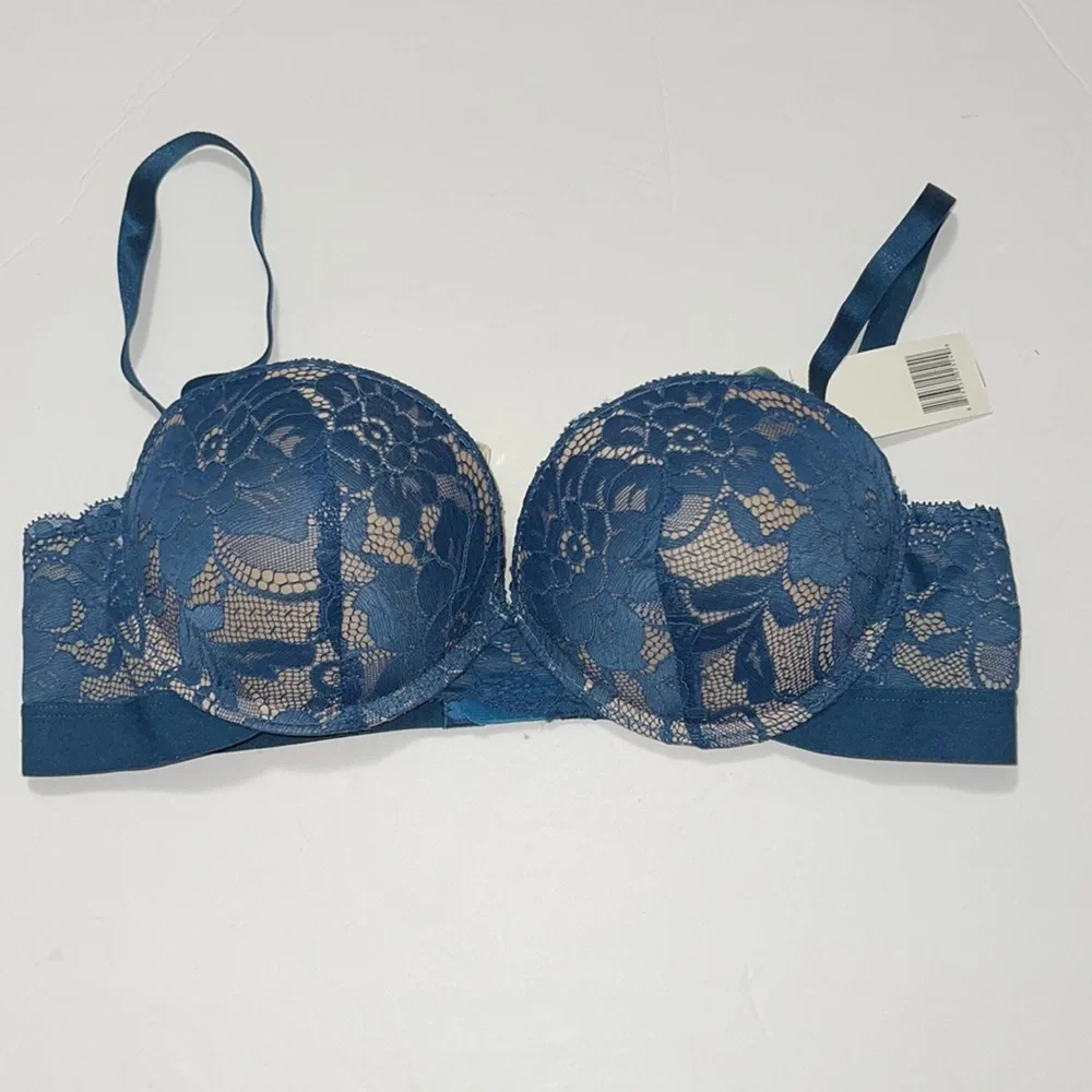 Super Push Up Extreme Padded Maximum Lift Lace Multi-way Strapless Bra. NWT
